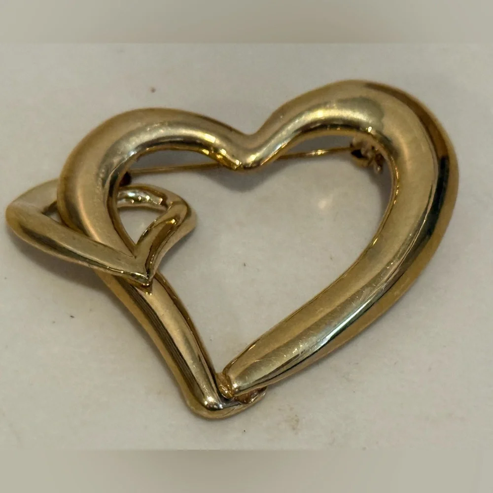 Vintage Double Heart Interlocking Hanging Love Gold-tone Pin‎ Brooch